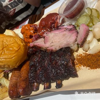 0元玩转这座城被这家美式烤肉惊艳到！