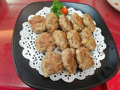 -老乡村美食农庄