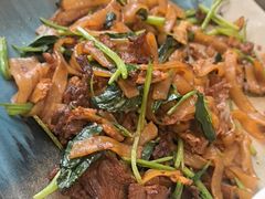 -潮界(LU·ONE凯德晶萃广场店)