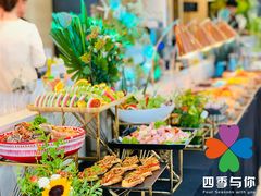 -瑞虹新天地月亮湾