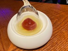 话梅水晶球-映水芙蓉(上海万象城店)