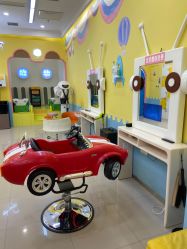 -爆米花儿童美发乐园