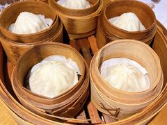 蟹粉小笼汤包-南小馆(迪士尼小镇店)