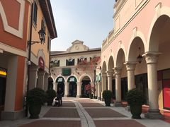 -佛罗伦萨小镇广佛名品奥特莱斯(疏港路店)