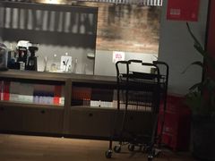 -光海书局(南京东路第一百货店)