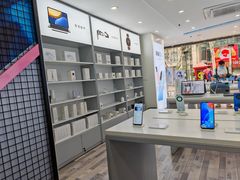 -荣耀授权专卖店(黄浦浙江中路店)