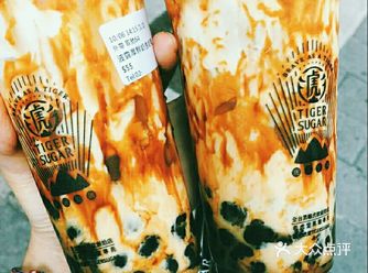 同行的小姐姐是ikon狂熱粉絲