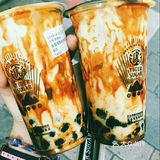 同行的小姐姐是ikon狂熱粉絲