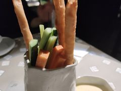 -穹六人间 people 6(岳阳路店)