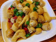 -闯关东东北农家菜(崂山石老人店)