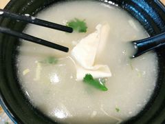 -小杨生煎(金山百联购物中心3楼店)