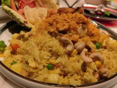 菠萝海鲜炒饭-泰傳奇