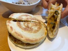 西安肉夹馍-秦香阁·西北家常菜(徐汇日月光中心店)