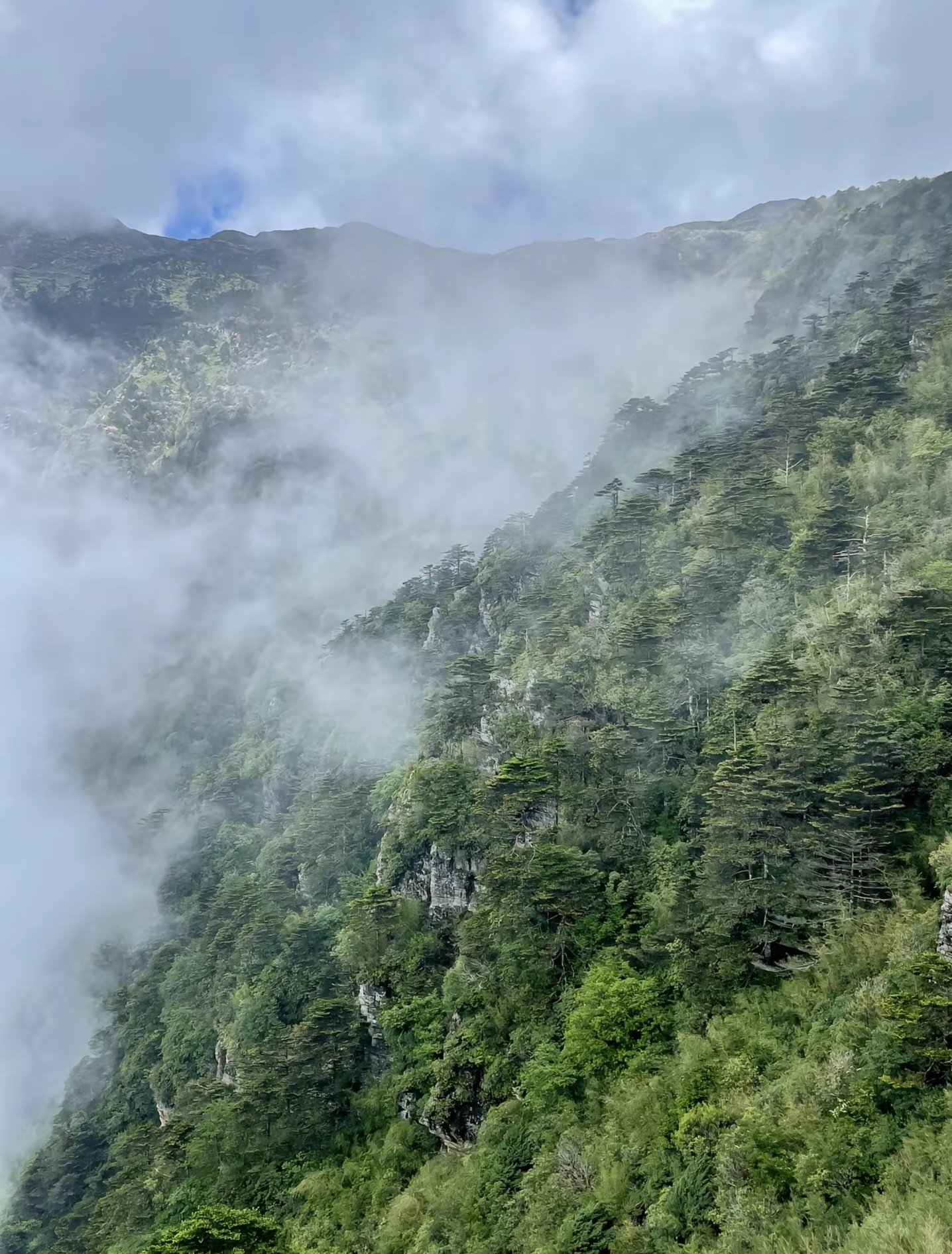 云南大理的山图片