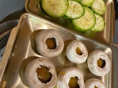 -围炉肉舍•炭烤活鳗•丹东海鲜烤肉(步行街店)