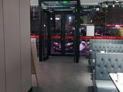 大堂-湖南崖炒鸡(河东店)