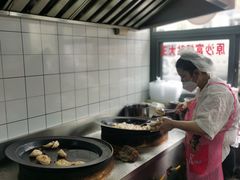 -黄阿姨锅贴大王(万航渡路店)