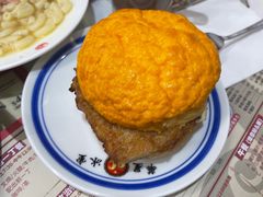 猪扒包-華人 華星冰室(氹仔 店)