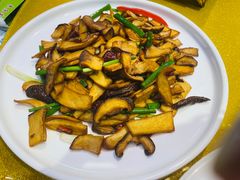 黄油煎蘑菇-德乐海蒙餐