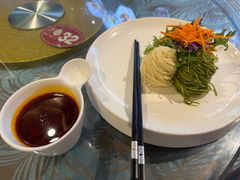 三色面-石榴红了·非遗酥皮烤包子·新疆菜(瑞豪店)