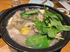腾越牛肉锅-一坐一忘云南菜(嘉里中心店)
