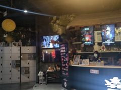 -暴风岛沉浸式体验馆(百联世纪店)