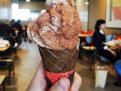 阿华田风味圆筒-麦当劳(成都时代奥特莱斯店)
