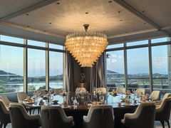 -上海佘山世茂艾美酒店