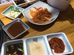 -唯成•韩国炭火烤肉 유성고기