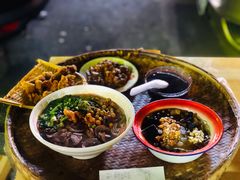 冰糖花生红豆汤-爆炸头阿姨小四川正宗川味小吃(无任何分店)
