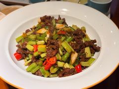 小炒黄牛肉-魏铭鱼头捞饭(晋阳路店)