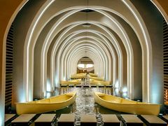 -涨巢·潮玩水疗局