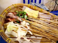 串品-马路边边串串香形象店(磐石路店)