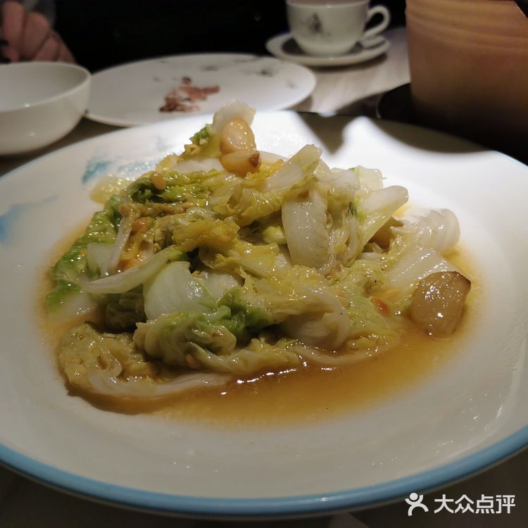 娃娃菜很好吃哦 推荐推荐 肥肠很下饭