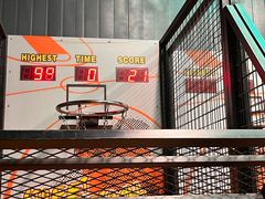 -极限PLAY运动娱乐新世界·团建派对表演休闲馆·室内高空游乐园