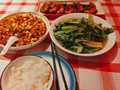 -洪霞餐馆·川菜·鲜货现炒(两江春城店)