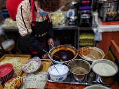 -吴大师呱呱面皮(育生巷店)