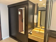 -曼谷湄南河畔华美达广场酒店
