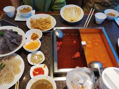 老妈双味锅-皇城老妈·大连海鲜火锅(港湾店)