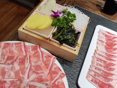 -龙隆昌·鲜品火锅·江湖烤鱼