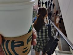 -星巴克(上海虹桥站2A检票口)
