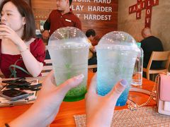 -Chom Cafe and Restaurant