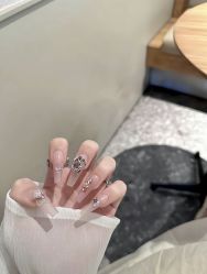 -IDO美甲美睫