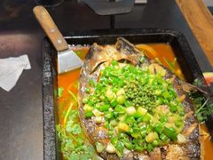 -夯鱼烤鱼·尔滨地标美食(中央商场店)