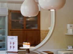 -VERIE BAKEHOUSE