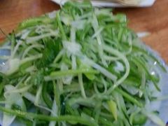 老虎菜-东北农家饺子村(昌平路店)