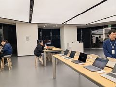 -华为授权体验店(中山公园来福士)