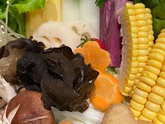 -湊湊火锅·茶憩(打浦桥日月光店)