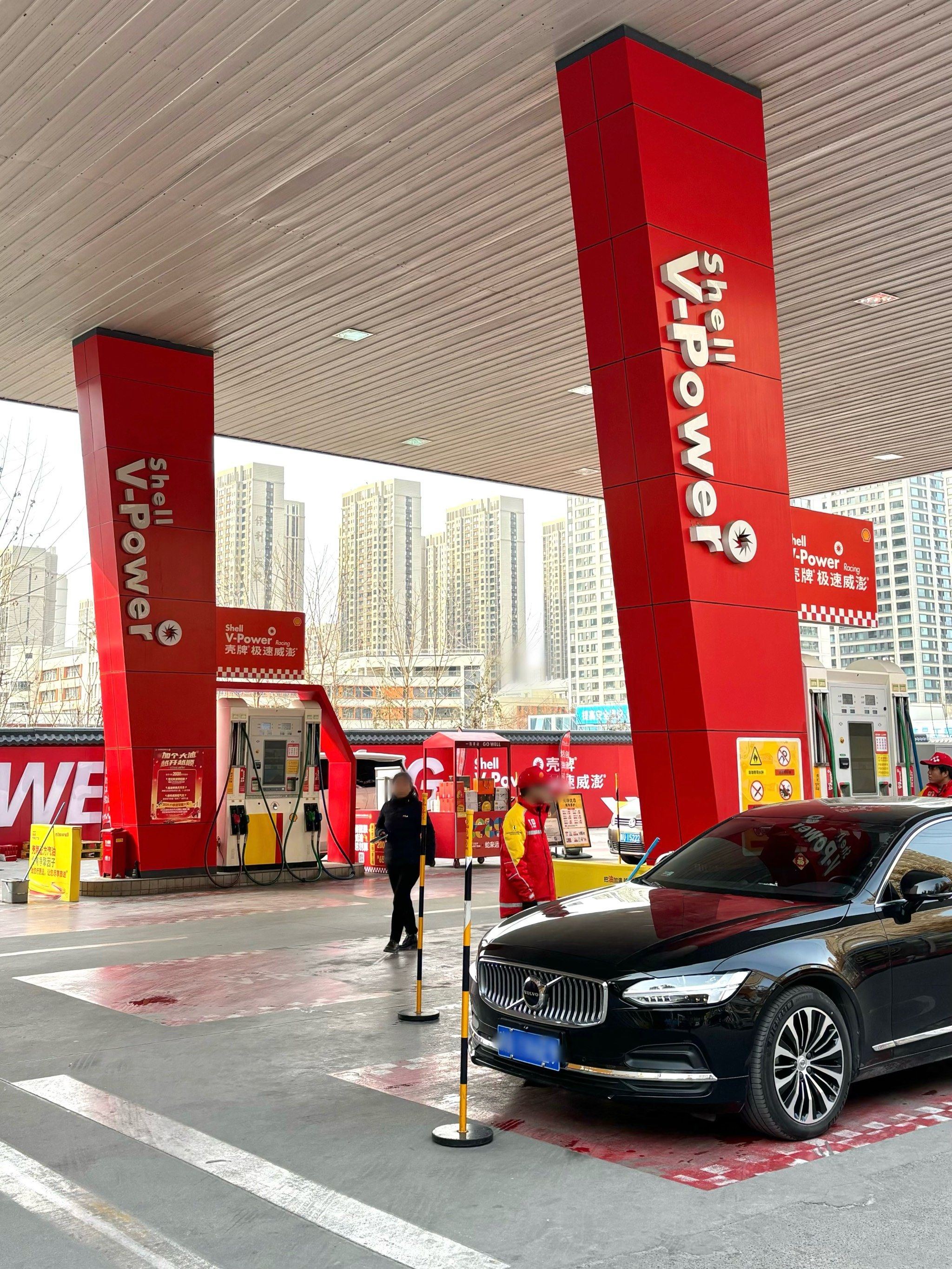 西安的加油站也太卷了吧!