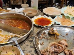 -肖肖酸萝卜鱼火锅(总店)